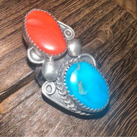 🌟NAVAJO 🌟AUTHENTIC 🌟 Vintage Silver ring with Turquoise & Coral Ring SZ 6.5 - Picture 9 of 9
